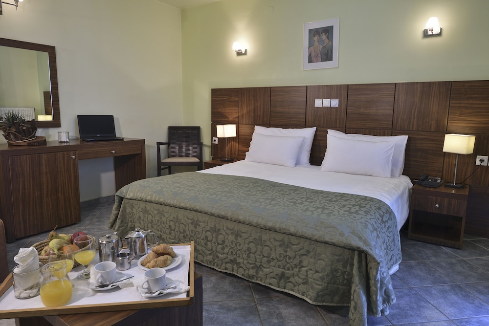 Standard Double Room - Photo 10