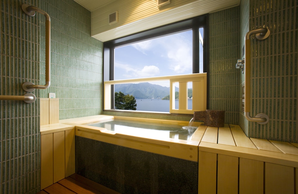 Japanese Western Room with Open Air Bath, Non Smoking, Lake View (East Build.) - Photo 5