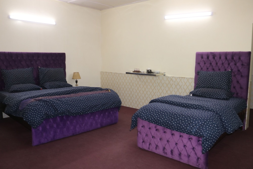 Deluxe Triple Room photo 3