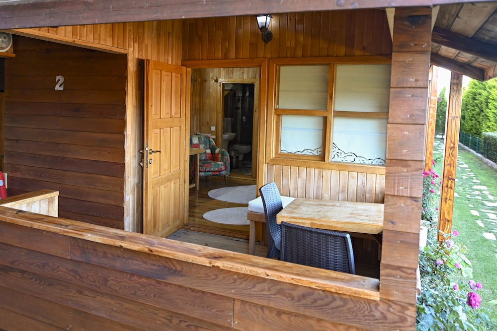 Traditional Bungalow photo 3