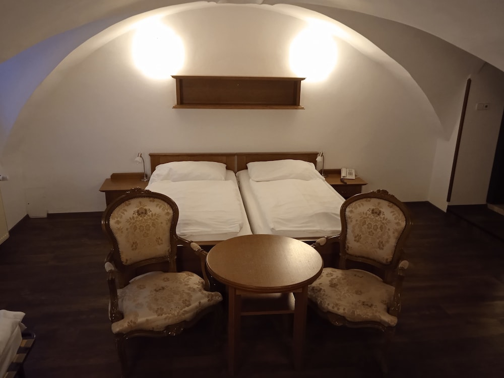 Basic Double or Twin Room photo 1