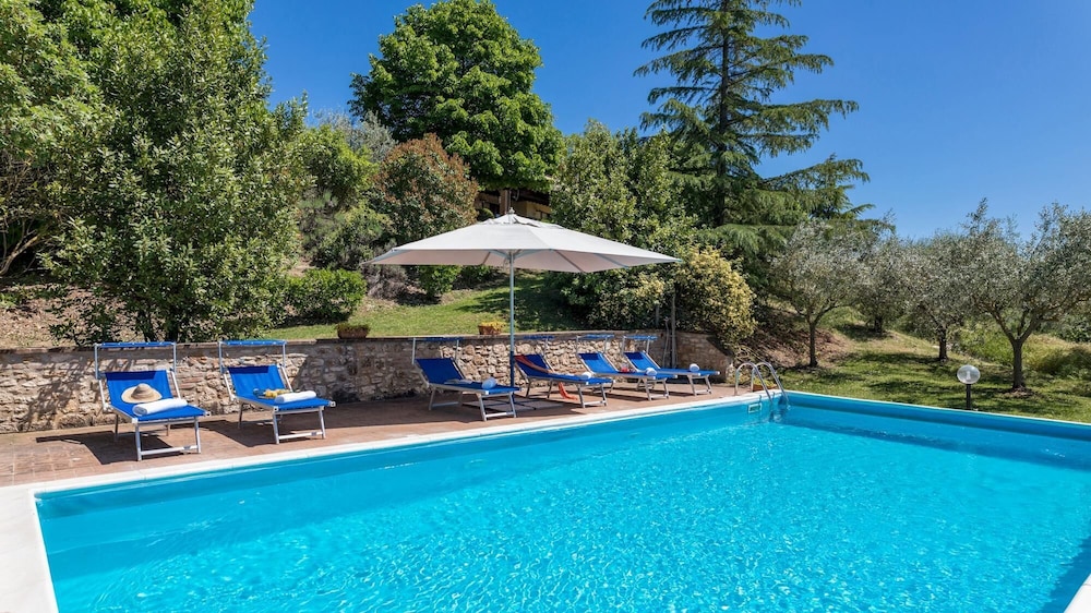 Villa photo 3
