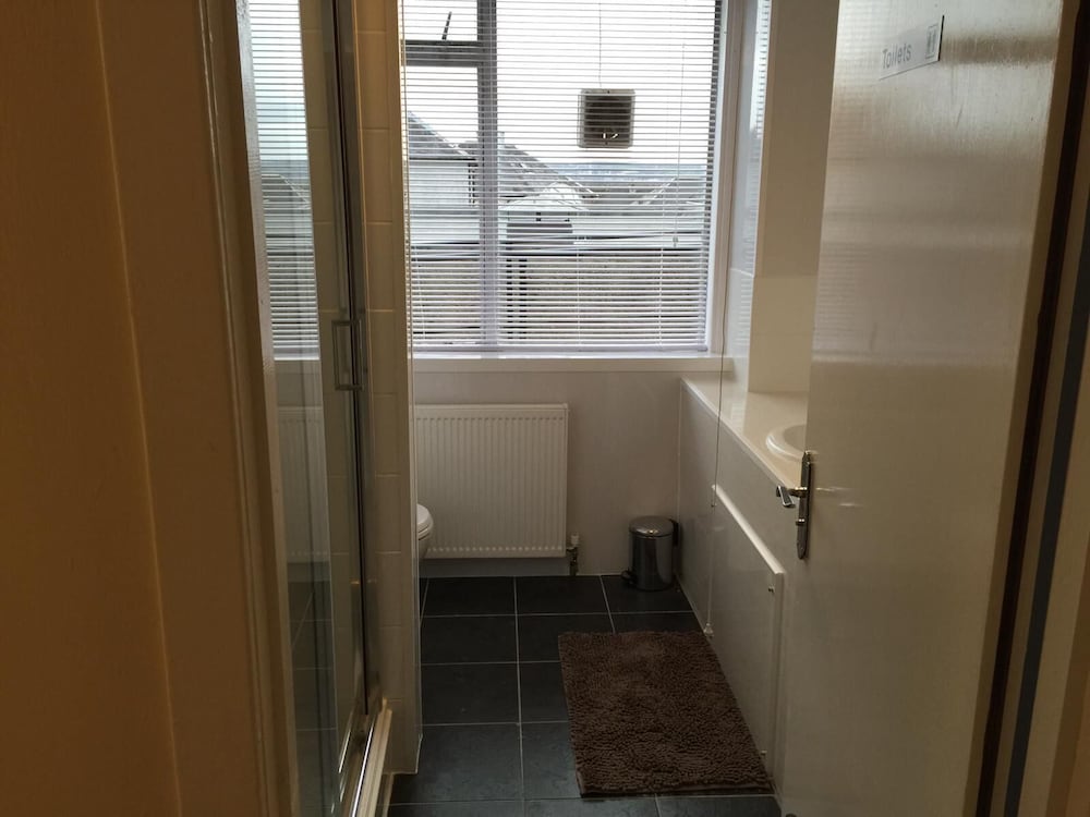 Twin Room - Photo 2