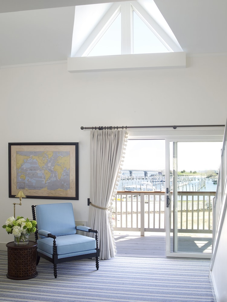 Deluxe Suite, 1 King Bed with Sofa bed, Balcony, Bay View (Harbor Loft Suite - Water View)