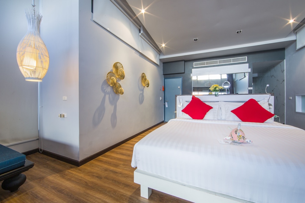 The Privilege Suite with Spectacular Sea View - Photo 13