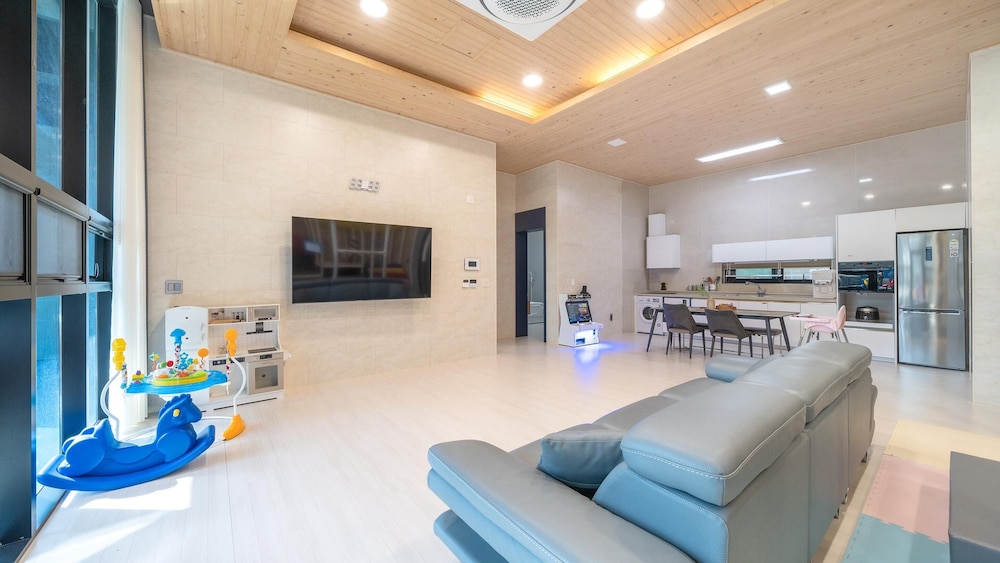 Basic Room, 2 Bedrooms (ssolla) photo 1