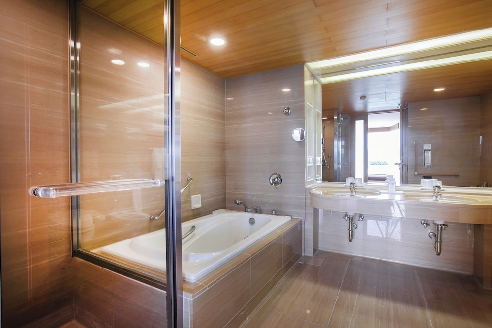 Suite Room A, Non Smoking - Photo 6