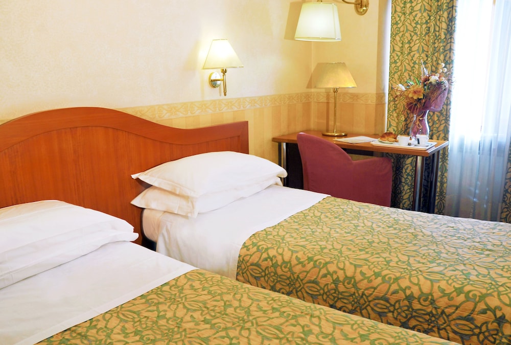 Twin Room, 2 Twin Beds - Photo 1