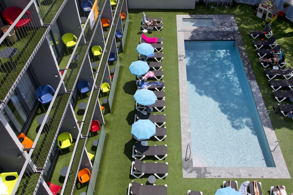 Double Room, Pool View (2 adults + 1 child ) photo 3