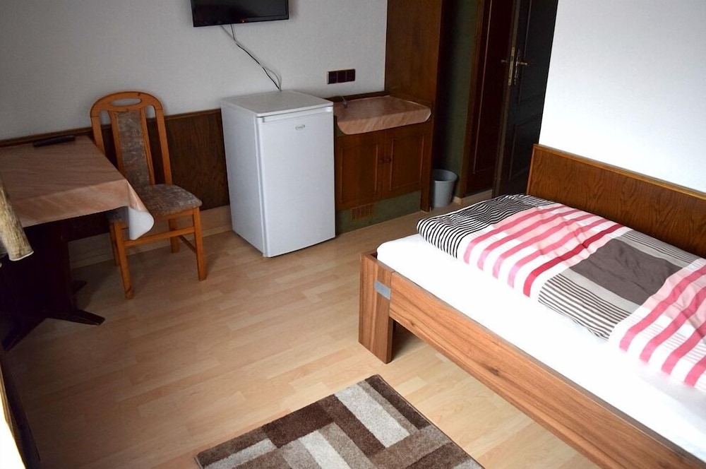 Single Room (O1-Einzelzimmer)