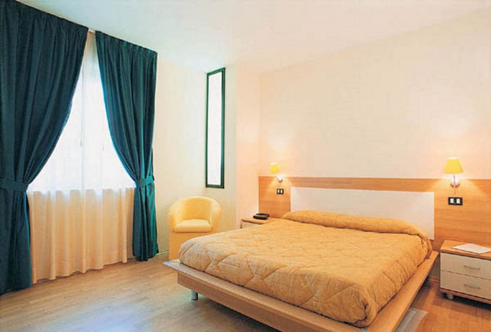 Basic Room, 1 Double or 2 Twin Beds