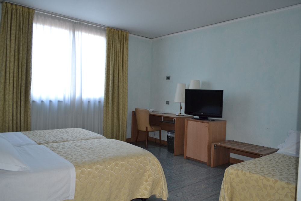 Quadruple Room photo 2