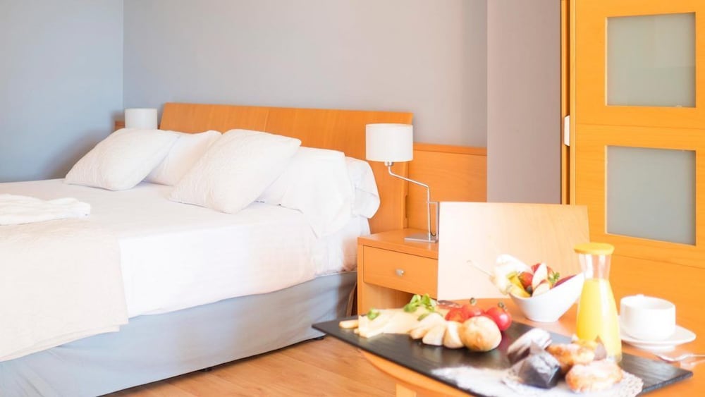 Double Room - Photo 12
