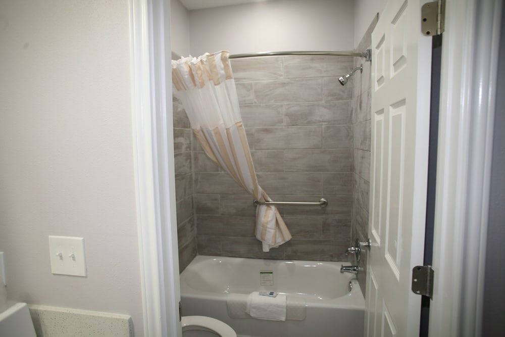 Basic Single Room photo 3