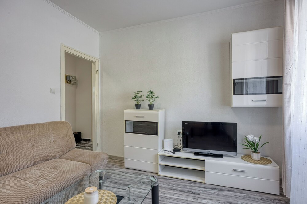 Standard House, 2 Bedrooms (Lovely Townhouse)