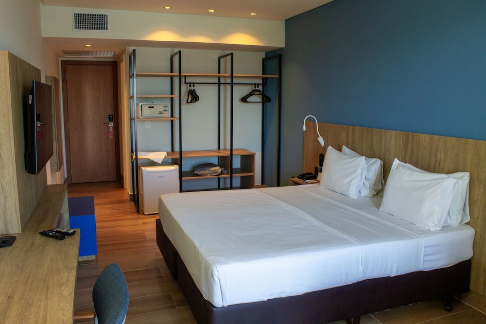 Deluxe Double Room, 1 Double Bed photo 2