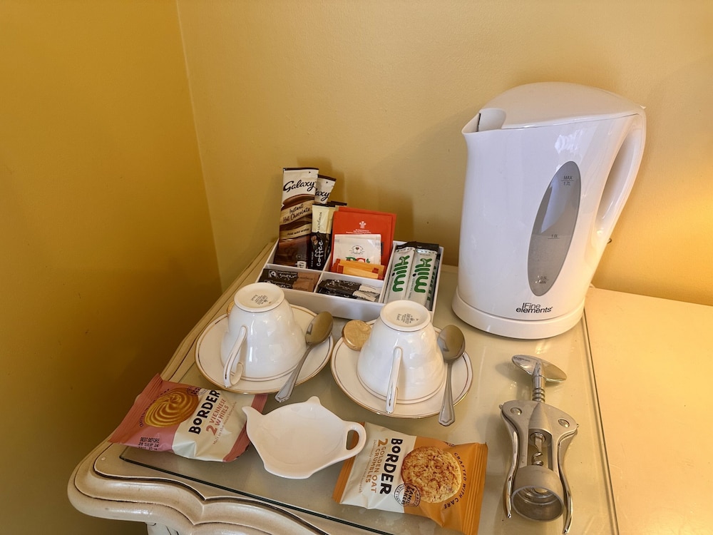 Superior Double Room, Ensuite (Helena Room) photo 2