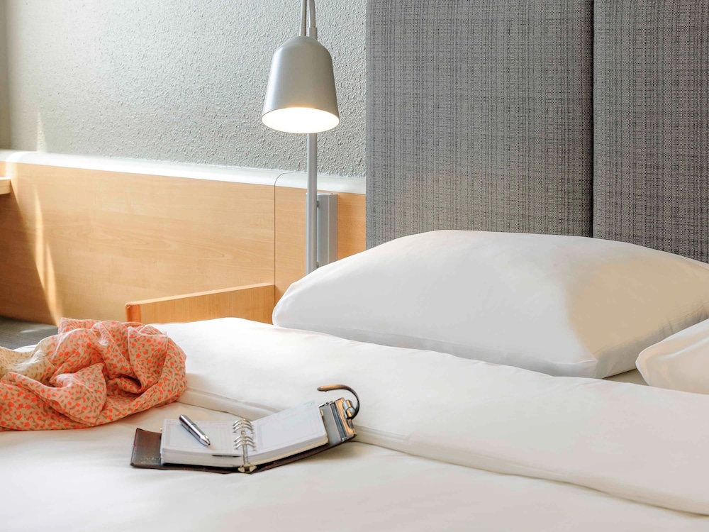 Room, 1 Double Bed (New Sleep Easy Concept) - Photo 6