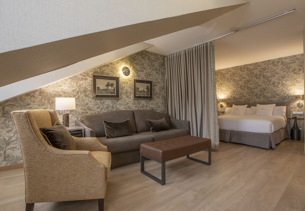 Quadruple Room - Photo 1