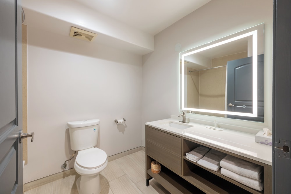 Room, 2 Double Beds, Non Smoking photo 3