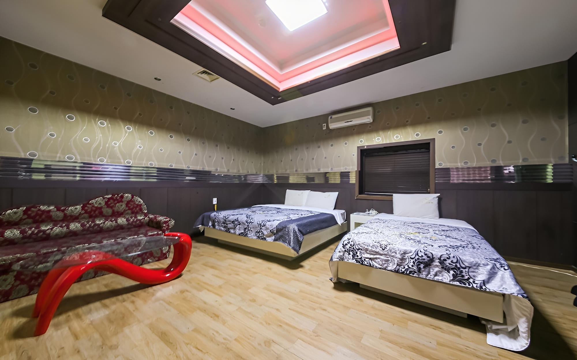 Room (Twin VIP)