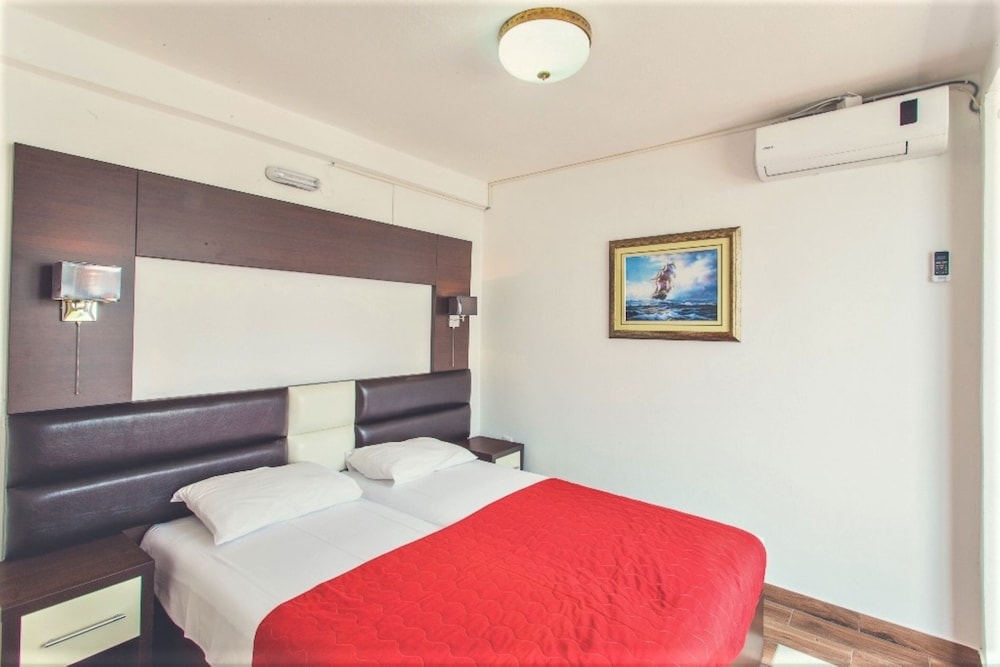 Comfort Quadruple Room, Sea View photo 3