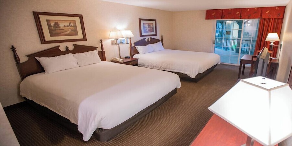 Standard Room, 2 Queen Beds, Accessible, Non Smoking photo 1