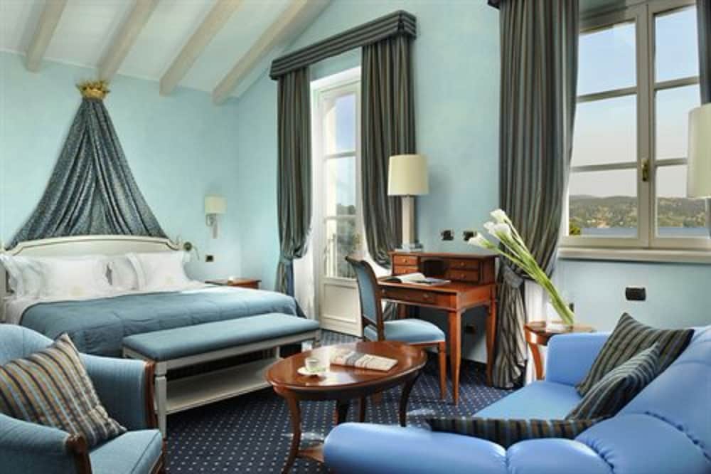 Junior Studio Suite, 1 Queen Bed