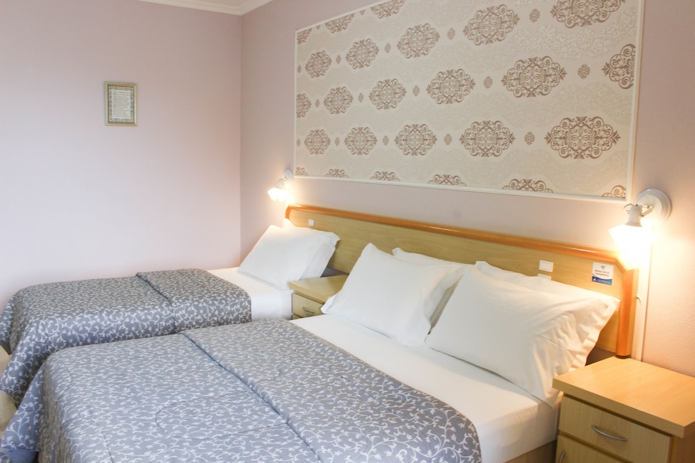 Deluxe Suite - Photo 2
