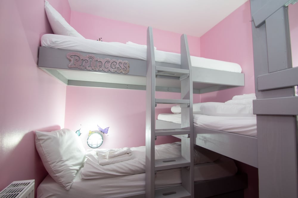 Double or Twin Room - Photo 3