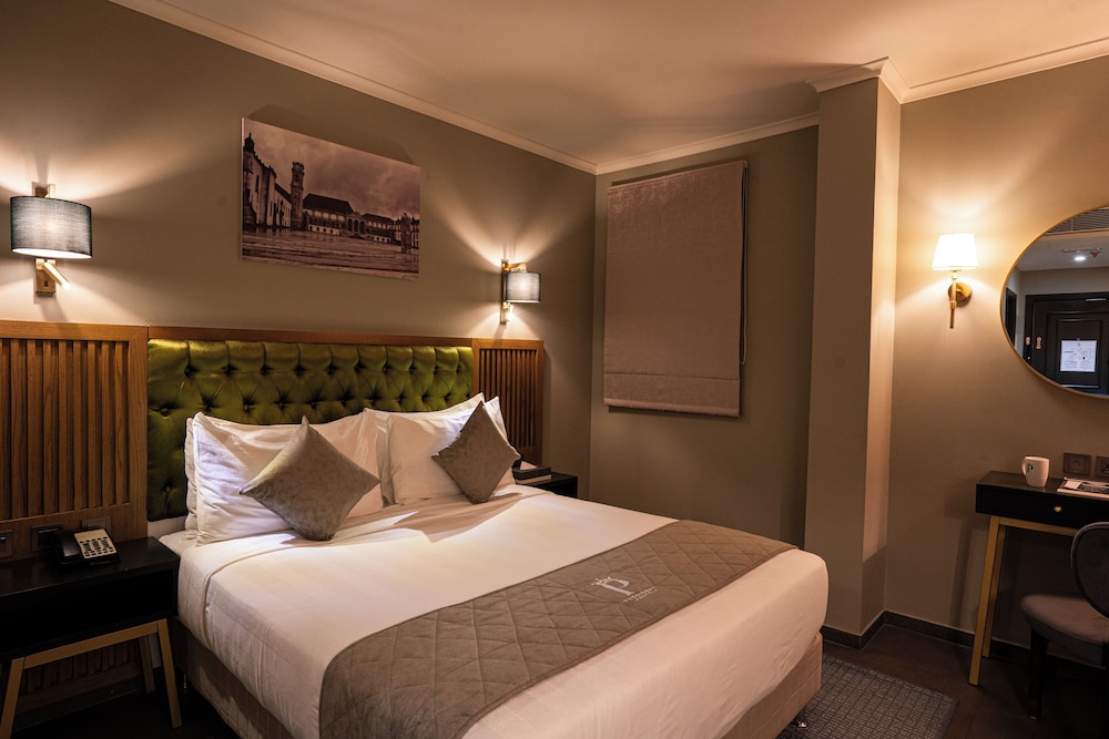 Standard Double Room photo 3