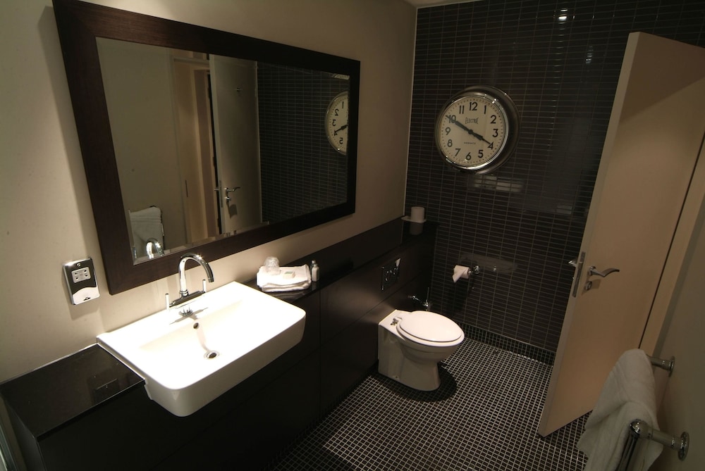 Deluxe Double Room, 2 Twin Beds - Photo 7