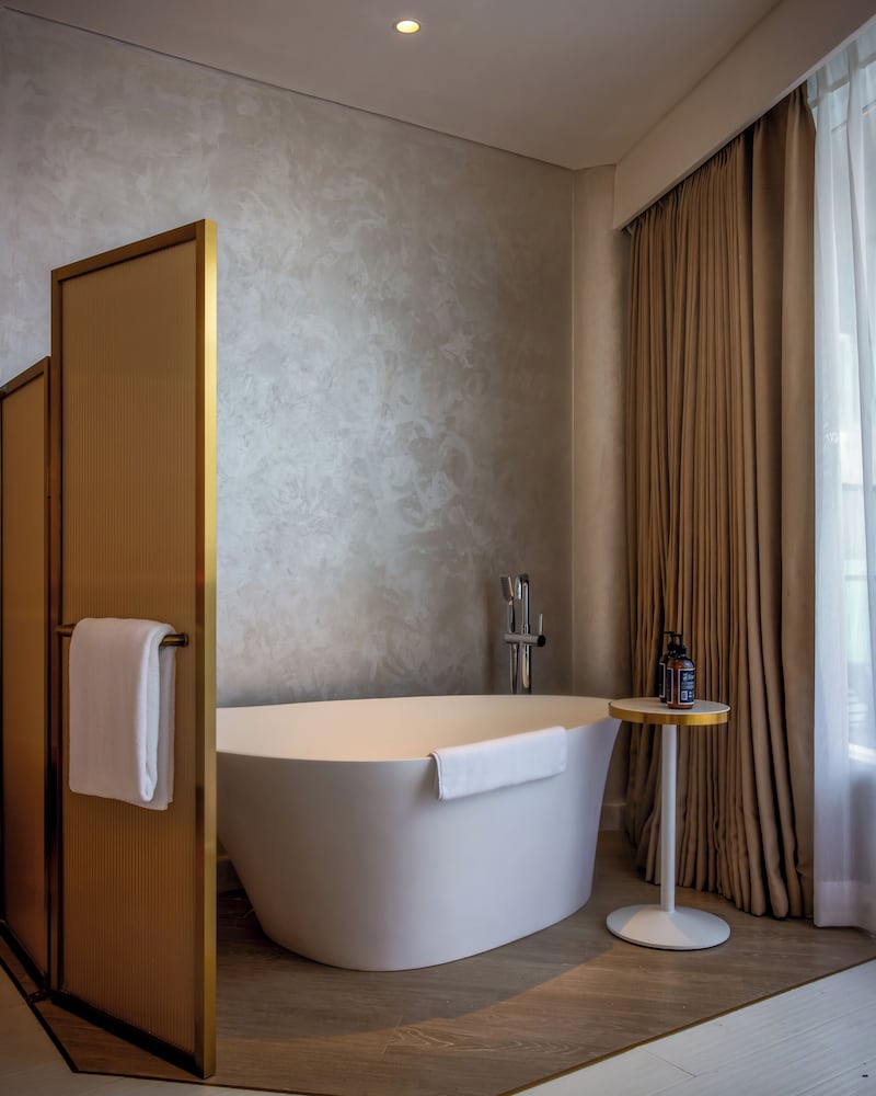 Junior Suite, 1 King Bed (Karura Forest View)