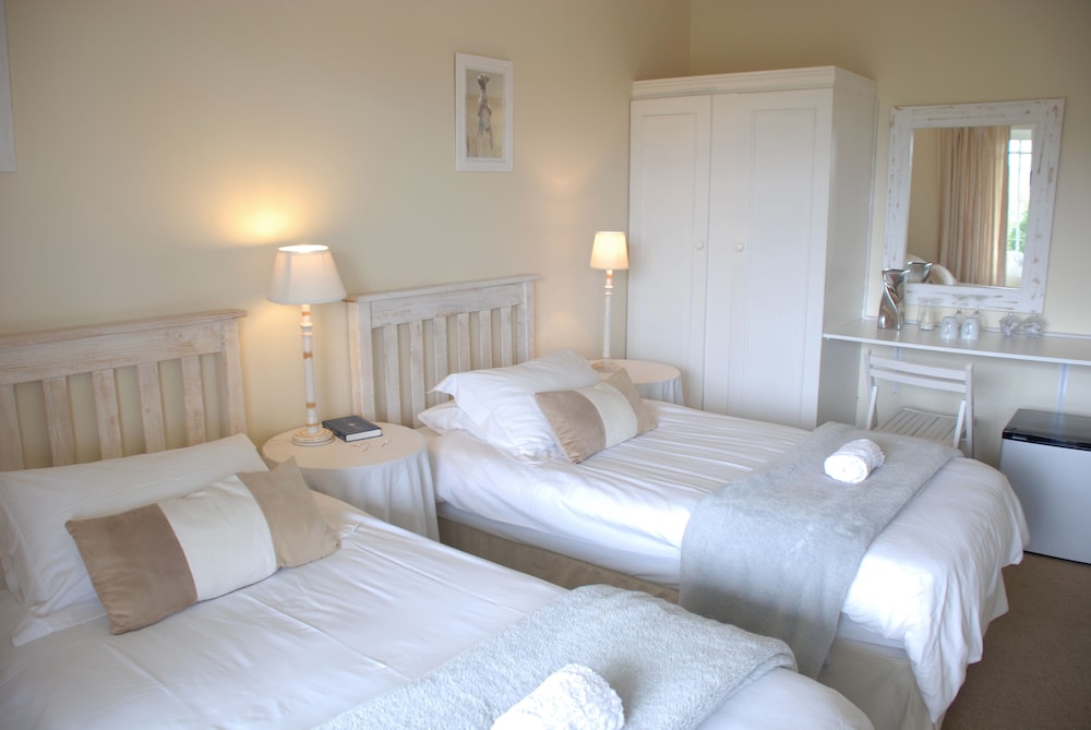 Family Room, 1 Bedroom ( Double/Twin with Balcony)