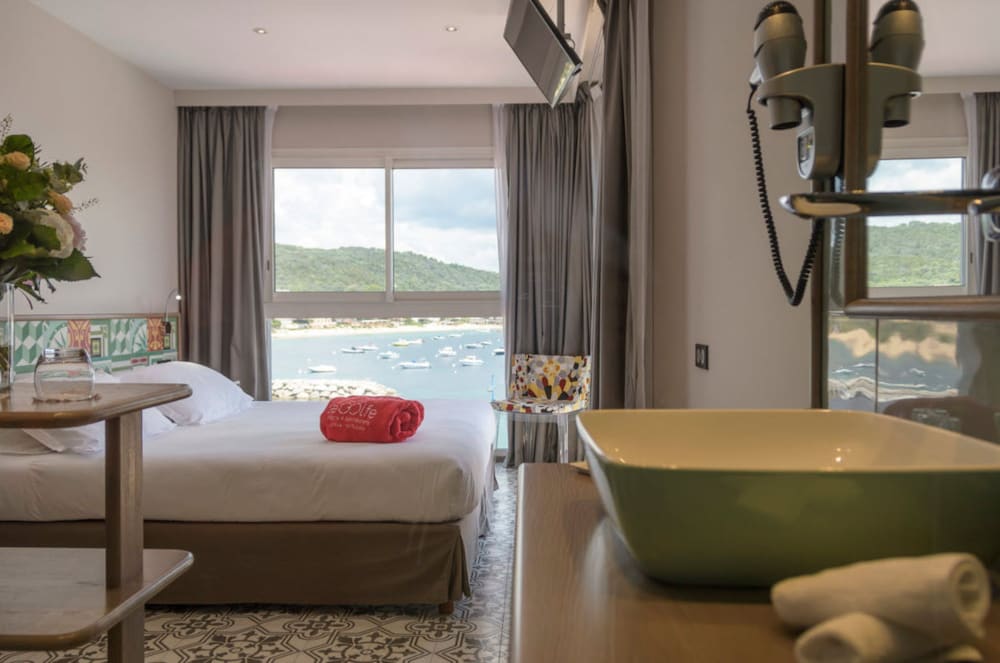 Suite, Sea View photo 1