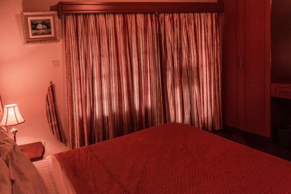 Chalet, 2 Bedrooms - Photo 3