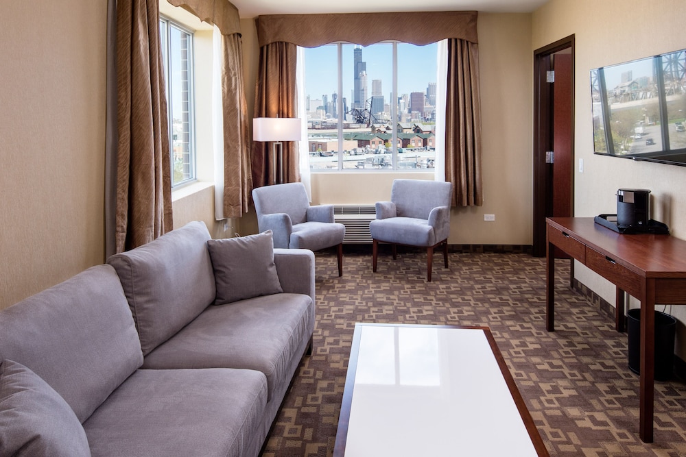 Suite, 1 King Bed