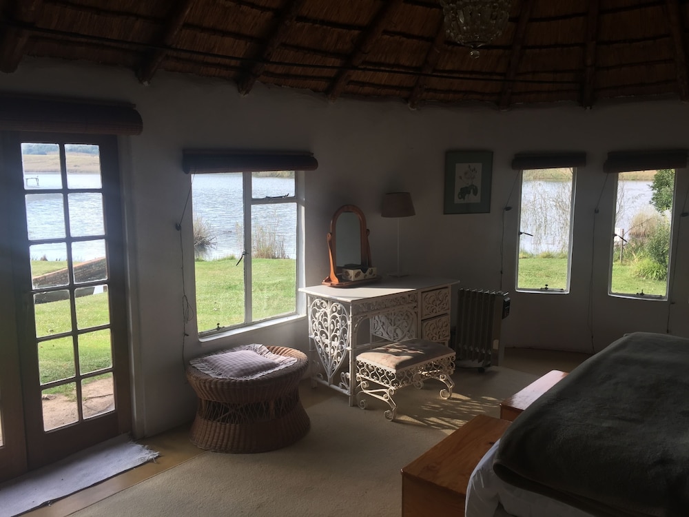 Standard Cottage, 2 Bedrooms, Lake View, Lakeside photo 3