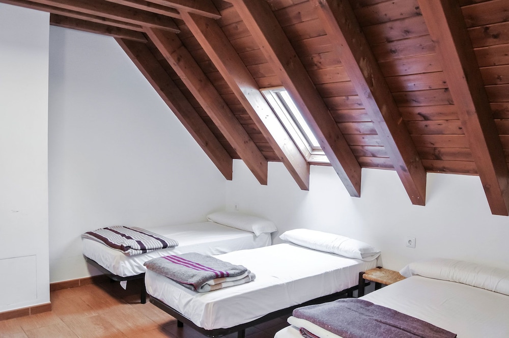 Economy Shared Dormitory photo 3