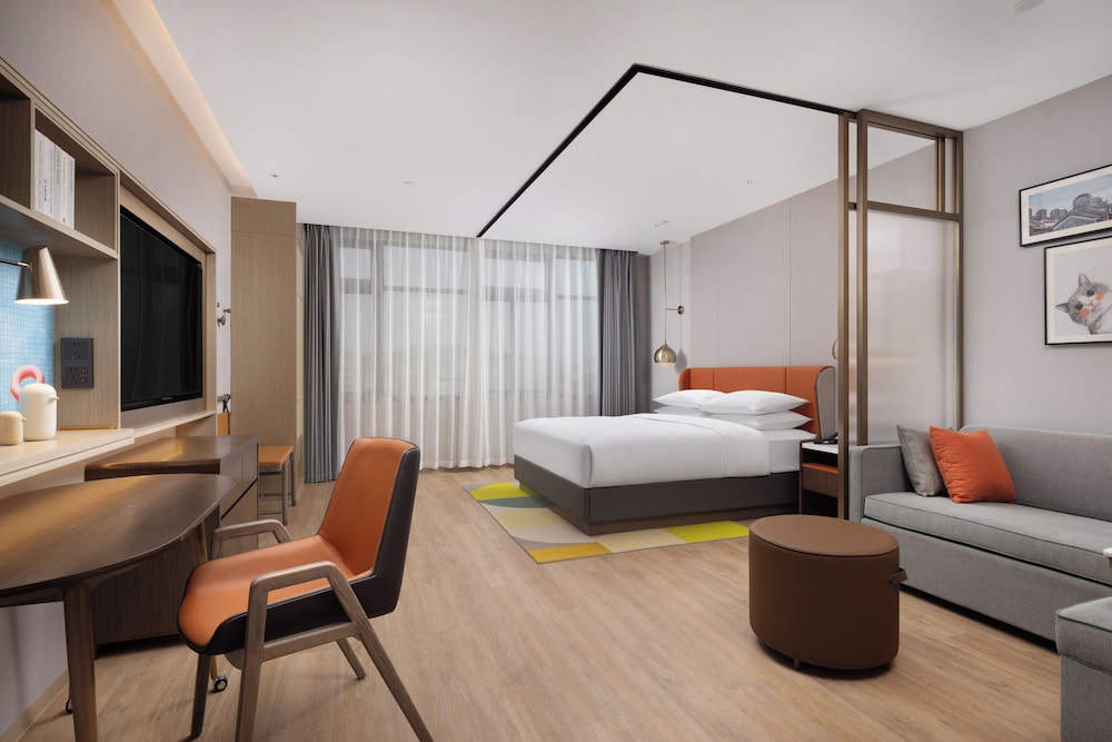 Luxury Double Room, City View (Free Deliver Service to Canton Fair Complex During Canton Fair)