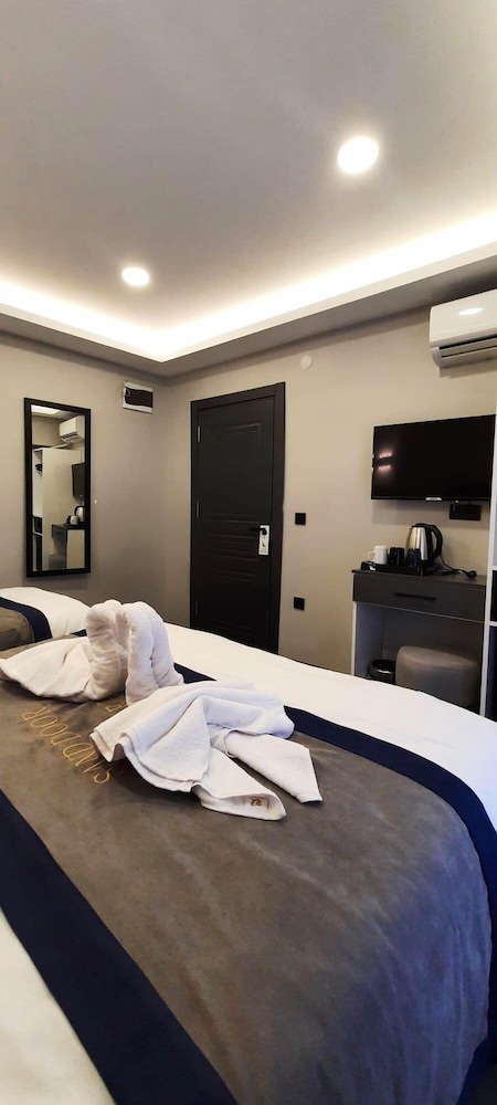 Comfort Triple Room photo 2