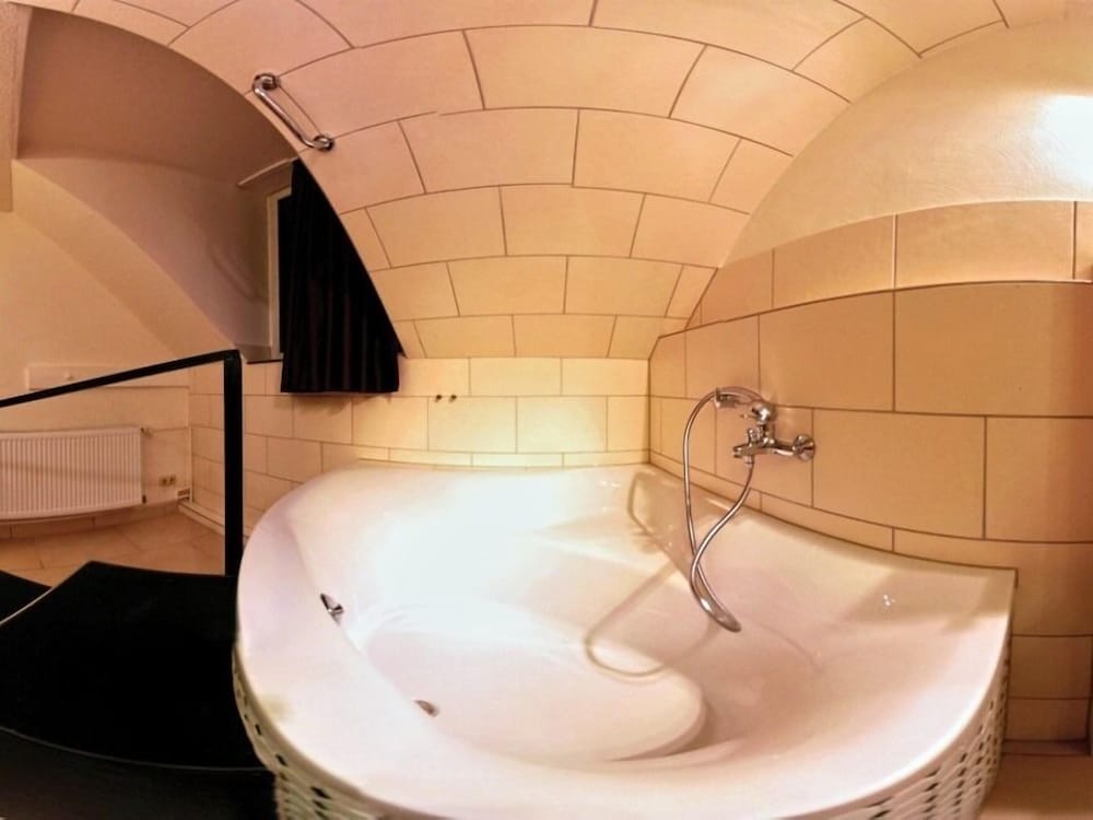 Comfort Double Room, Ensuite - Photo 6