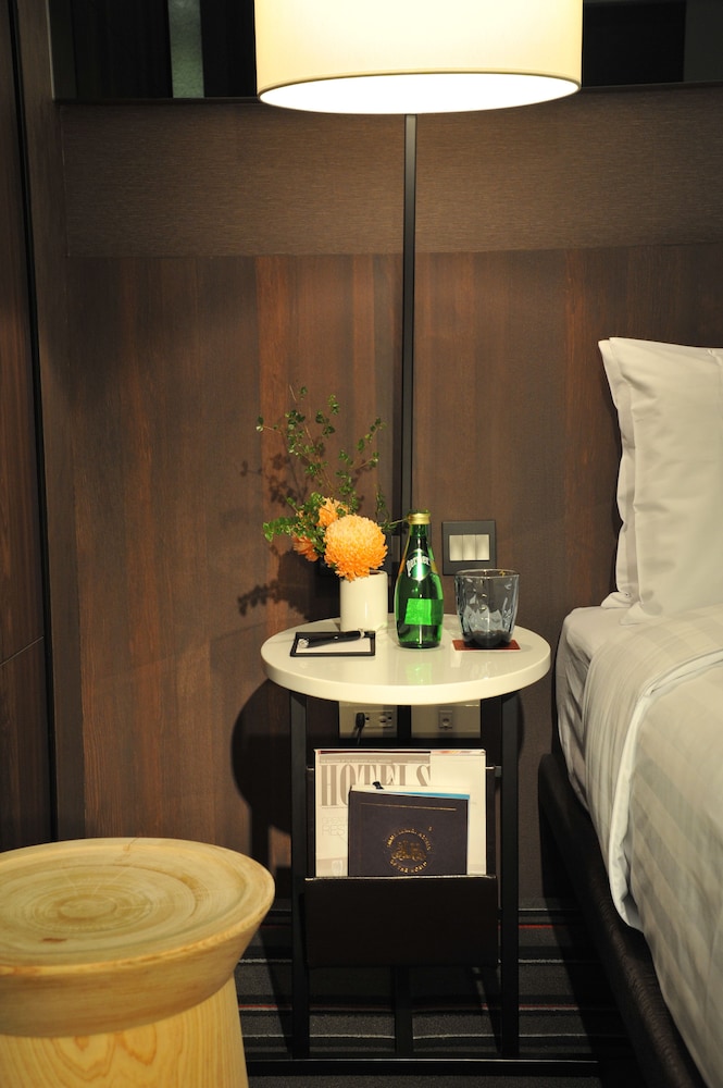 Available room