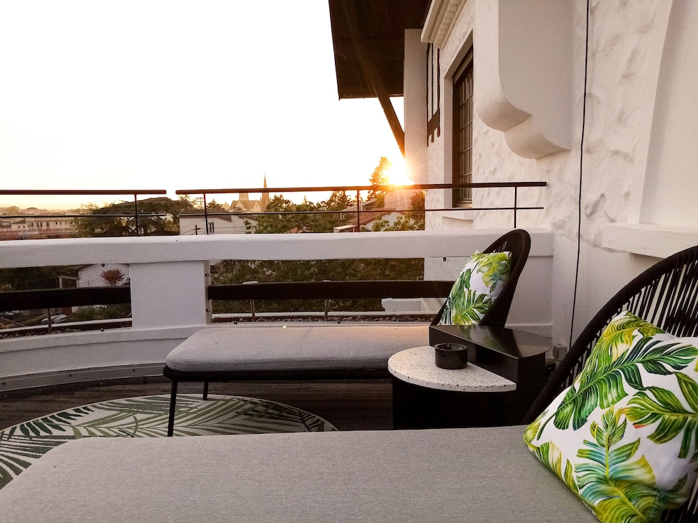 Panoramic Suite, Private Bathroom, Canal View (Suite Oscar) photo 3