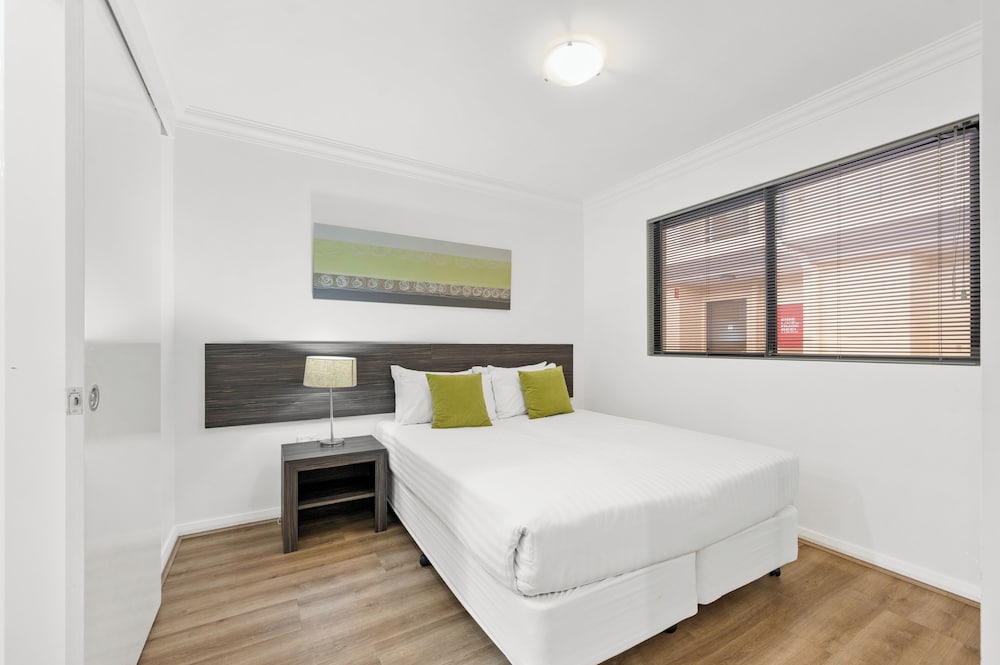 Two bedroom Palladio View - Photo 4