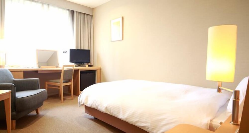 Standard Single Room, Smoking