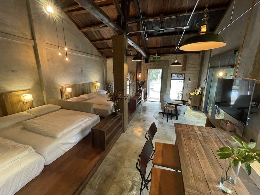 Elite Cabin