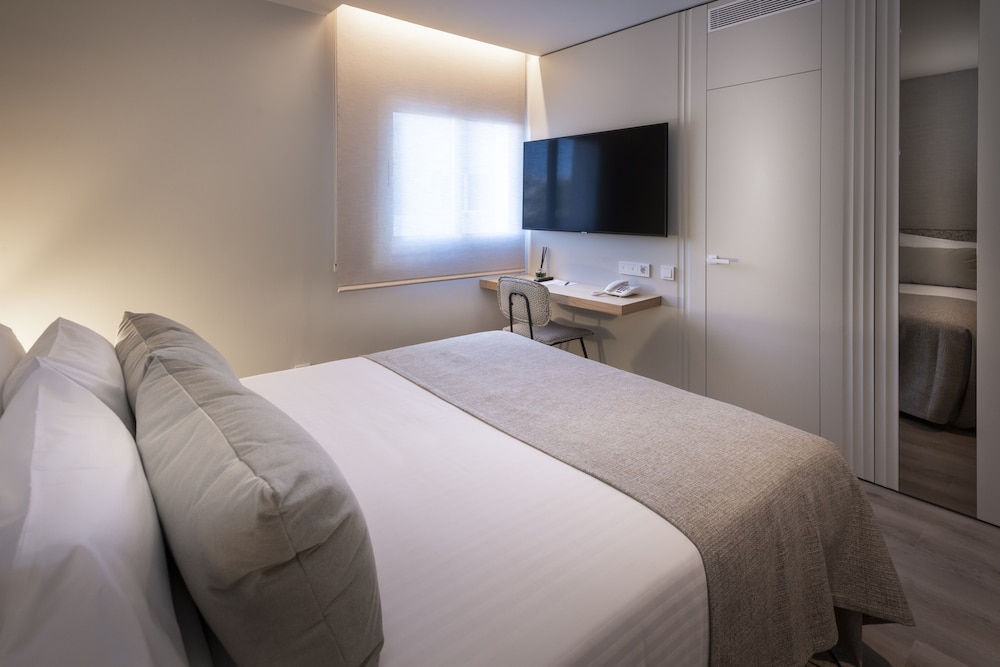 Comfort Double or Twin Room - Photo 1