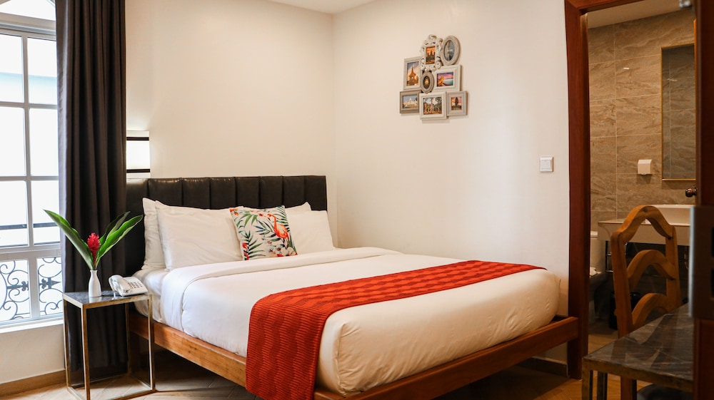 Standard Double Room, 1 Bedroom, Non Smoking, City View photo 3