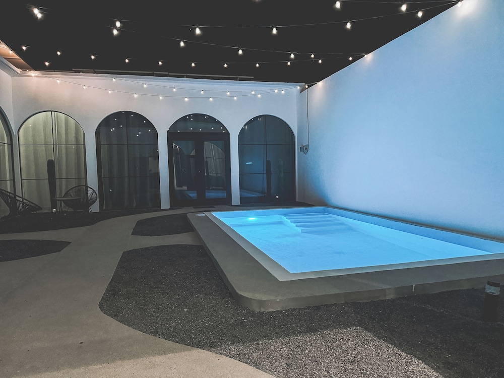 Villa photo 1